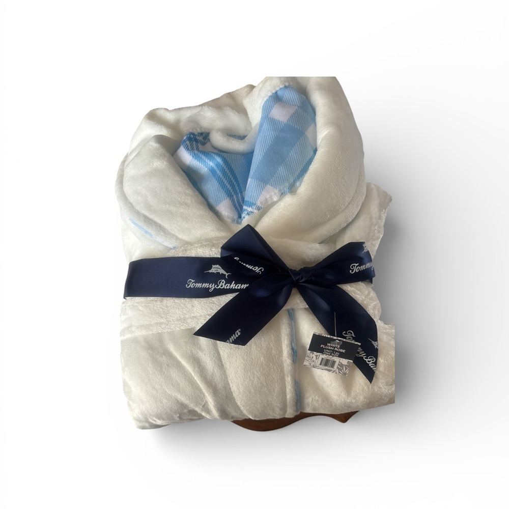 Tommy Bahama White Plush Robe